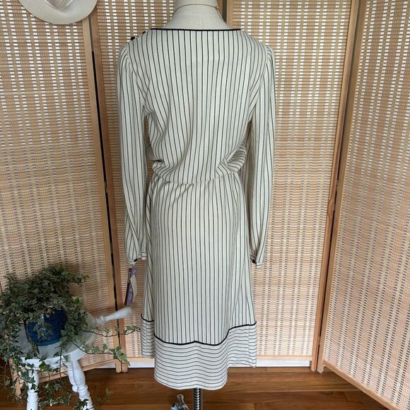 Vintage Cream Long-Sleeve Striped Dress With Black-Trimmed Collar - Picture 6 of 15